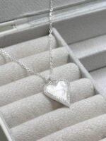 Colar Coracão Madreperola G