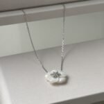 Colar Flor Madreperola